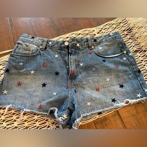 Blank NYC woman’s Vintage High Rise Shorts embroidered stars. The Barrow size 30